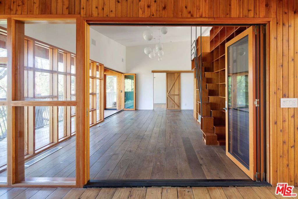 MLS #25588171 image #15