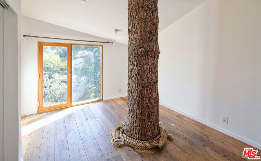 MLS #25588171 image #26