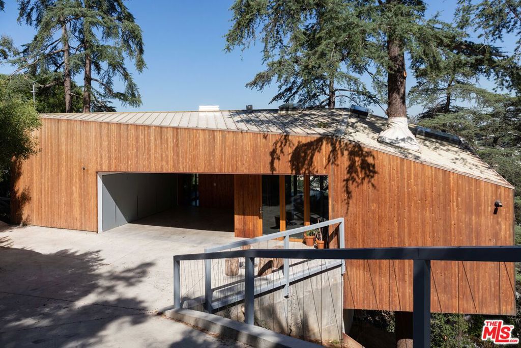 MLS #25588171 image #3