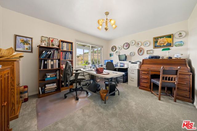 MLS #25589275 image #22