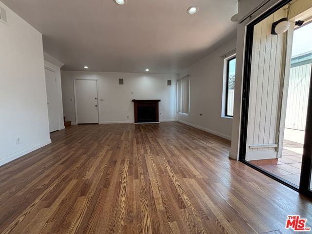 MLS #25589357 image #0