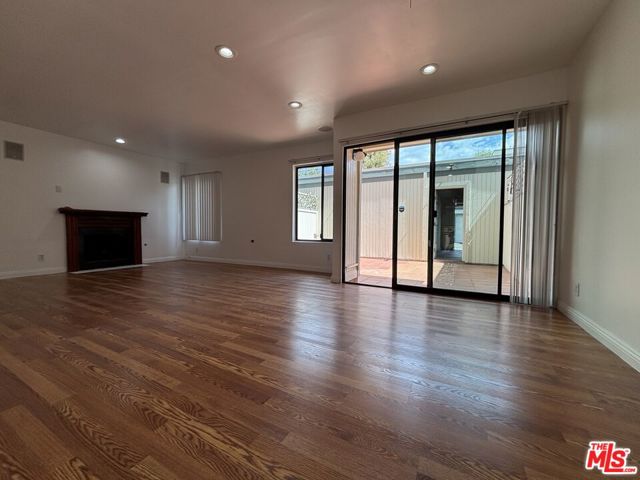 MLS #25589357 image #1