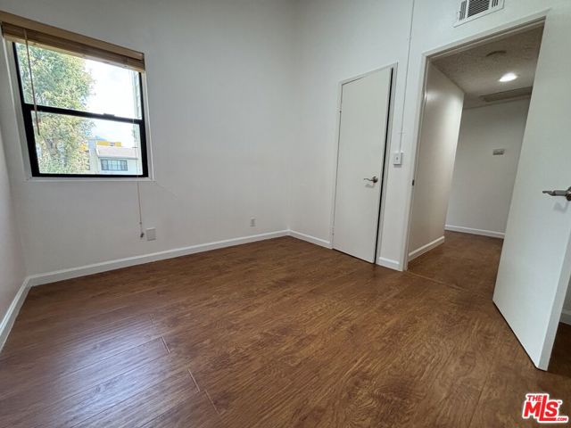 MLS #25589357 image #18