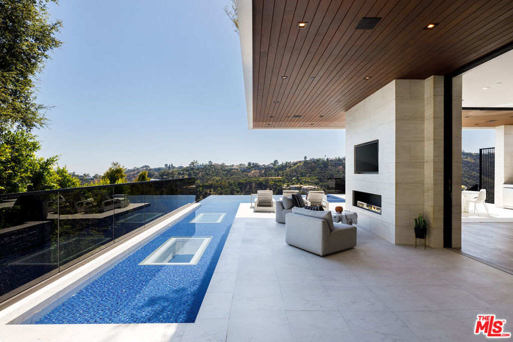 MLS #25589509 image #11