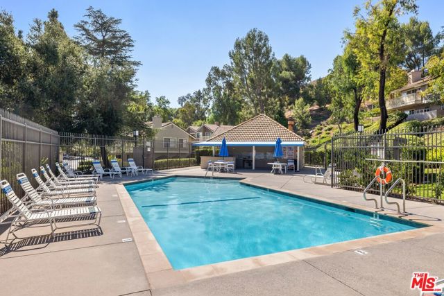 MLS #25589579 image #17