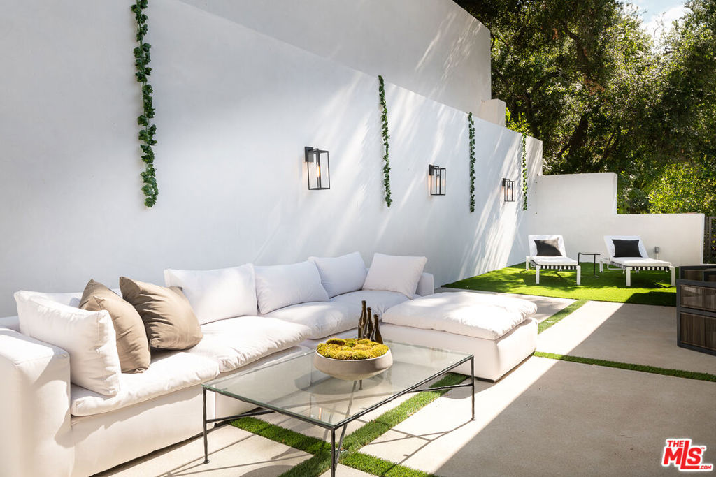 MLS #25589651 image #16