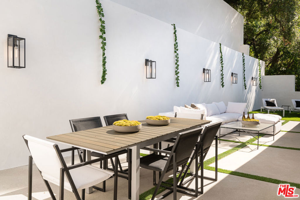 MLS #25589651 image #17