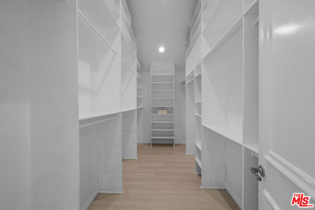 MLS #25589973 image #30