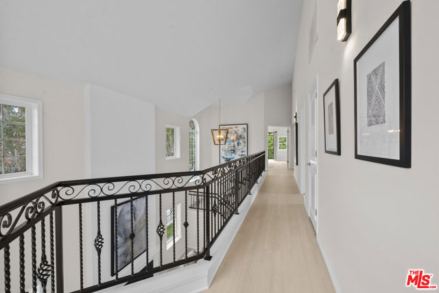 MLS #25589973 image #32