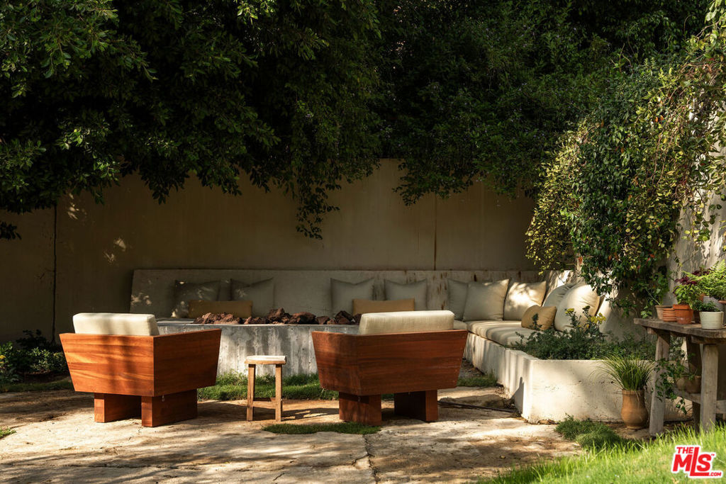 MLS #25590377 image #19