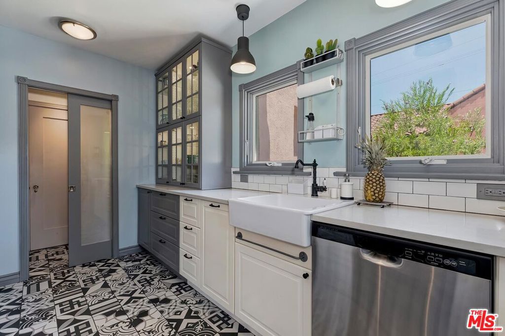 MLS #25591039 image #15