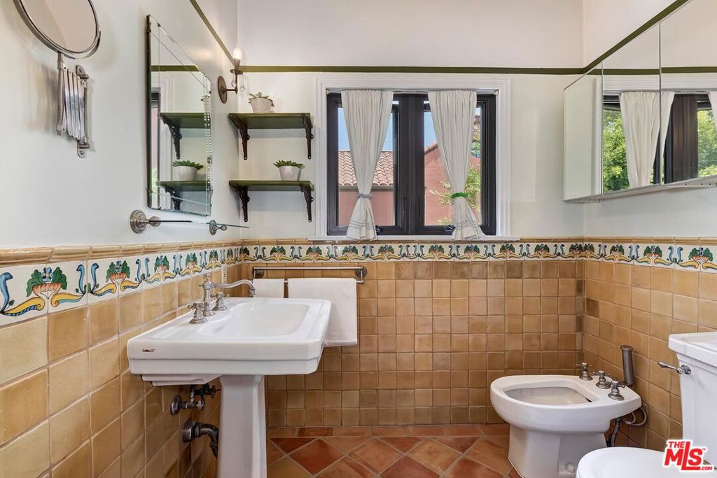 MLS #25591039 image #22