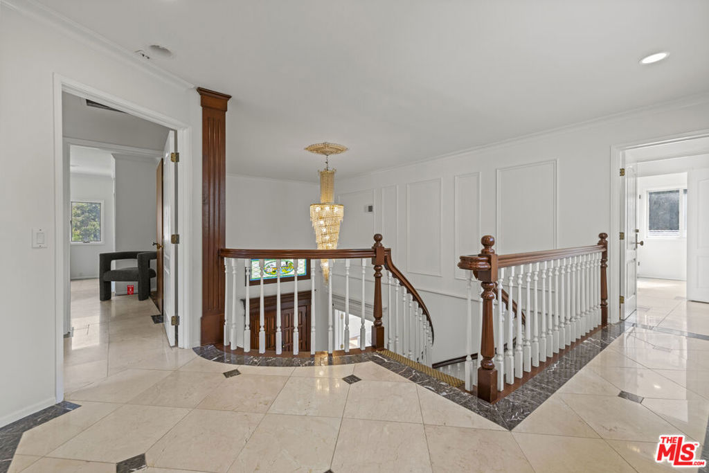 MLS #25591823 image #18