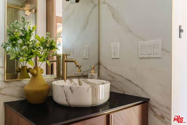 MLS #25592113 image #42