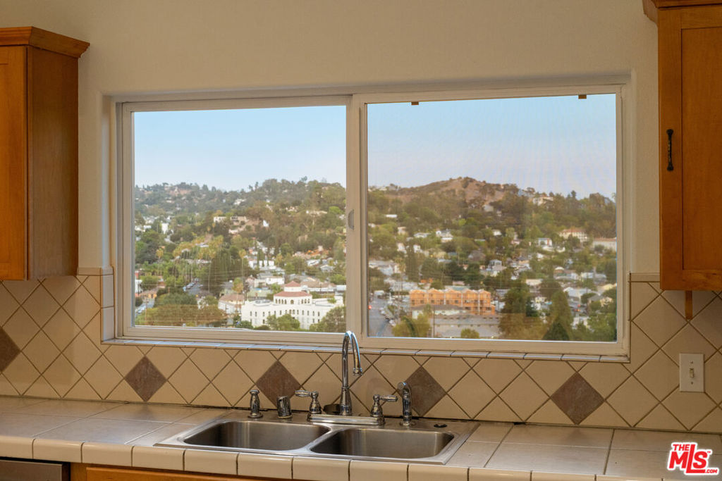 MLS #25592507 image #15