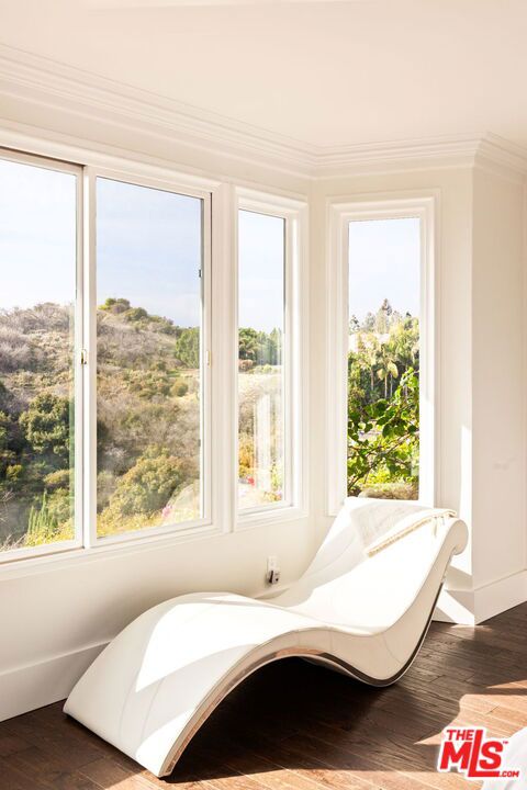 MLS #25592539 image #32