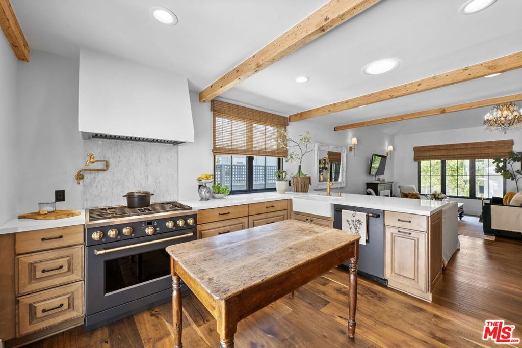 MLS #25592547 image #0