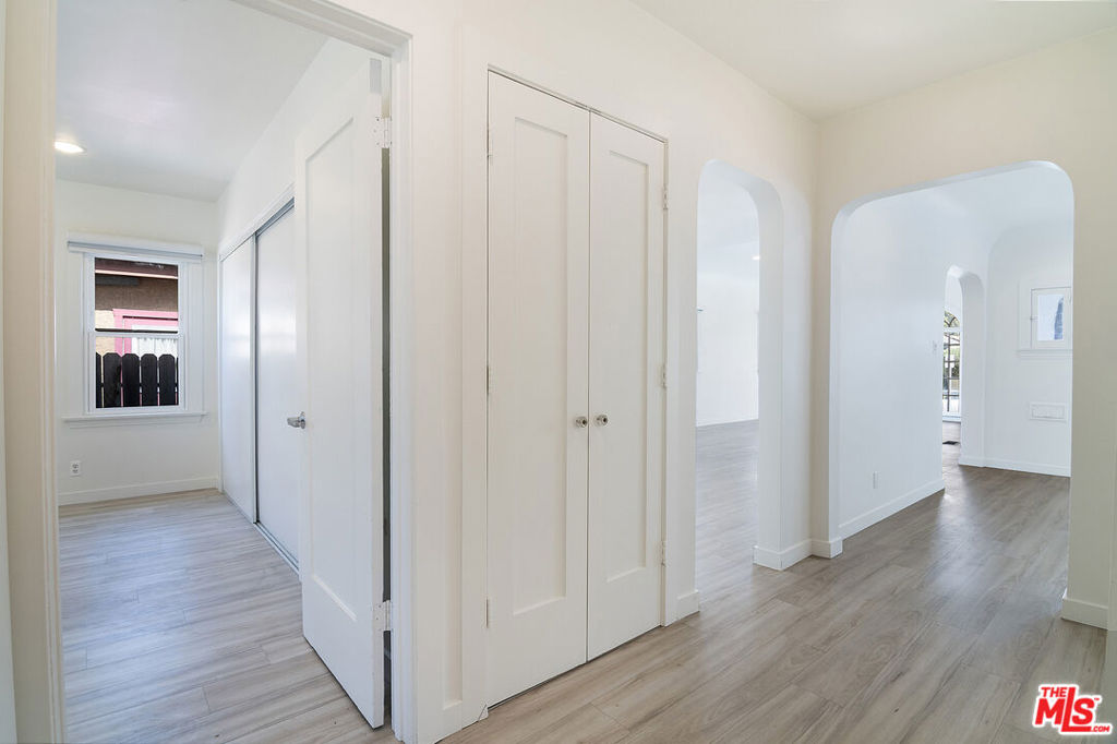 MLS #25592691 img 12