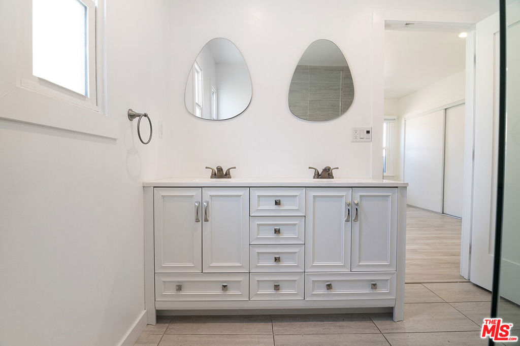 MLS #25592691 img 16