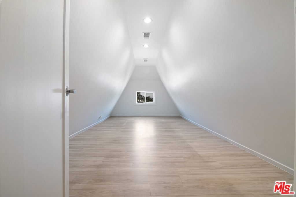 MLS #25592691 img 25