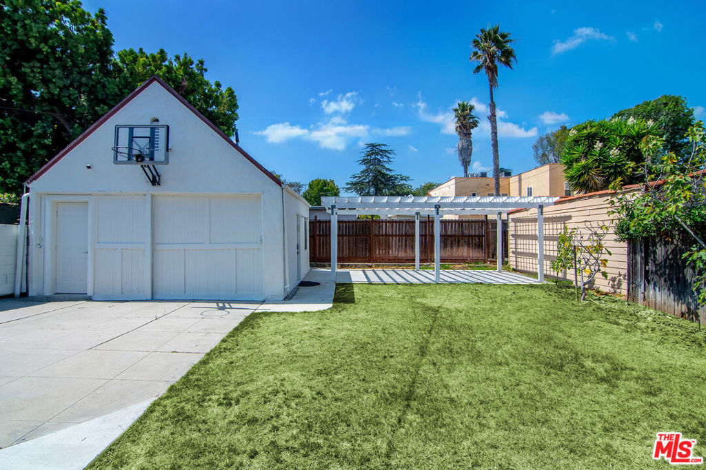 MLS #25592691 img 32