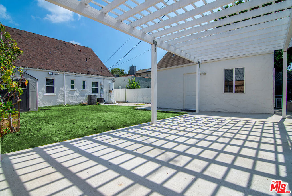 MLS #25592691 img 36