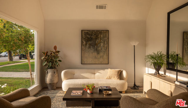 MLS #25593201 image #2