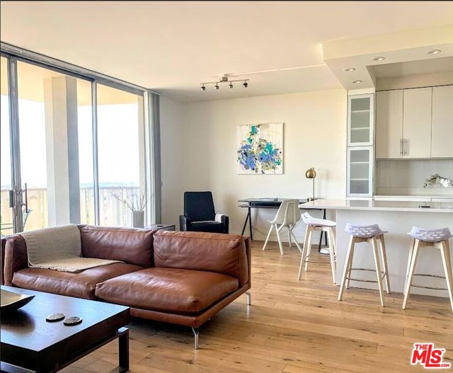 MLS #25593467 image #1