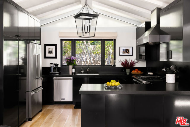 MLS #25593669 image #11