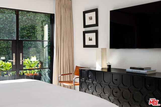 MLS #25593669 image #17