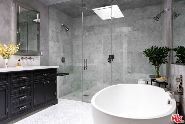 MLS #25593669 image #18