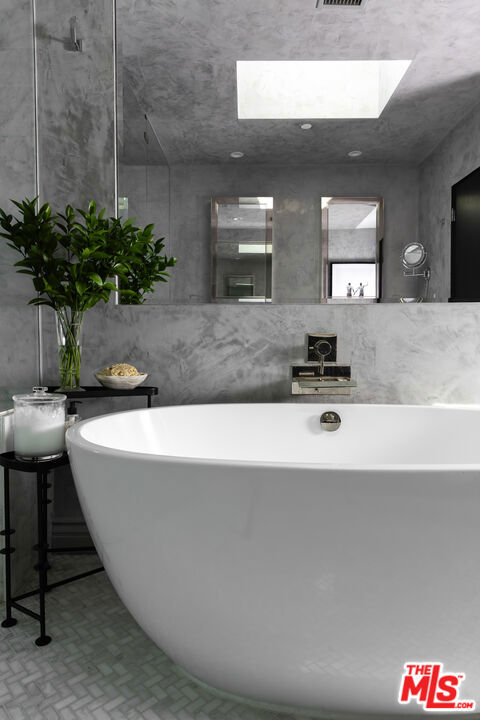 MLS #25593669 image #19