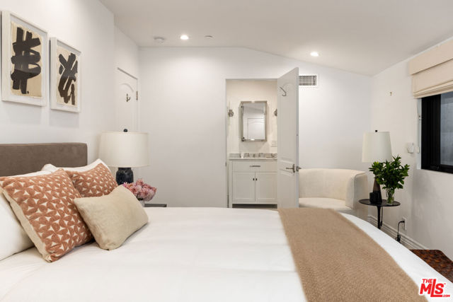 MLS #25593669 image #21