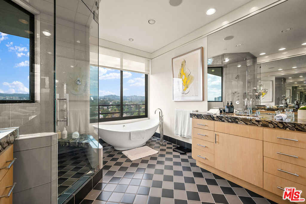 MLS #25593733 image #19