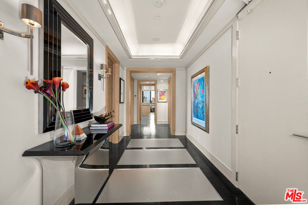 MLS #25593733 image #2