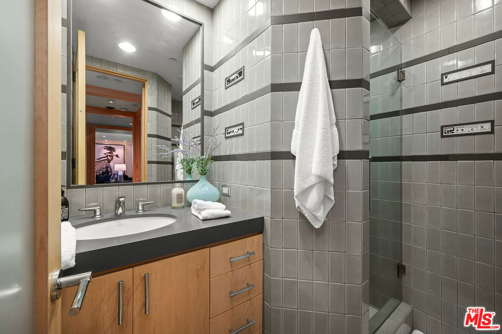 MLS #25593733 image #28