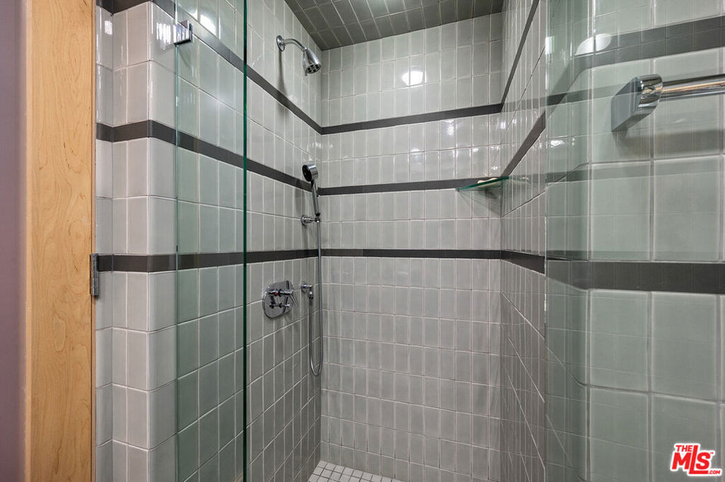 MLS #25593733 image #32