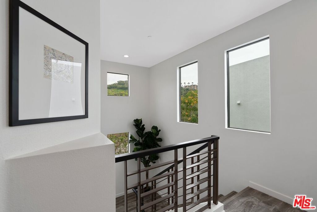 MLS #25594029 image #23