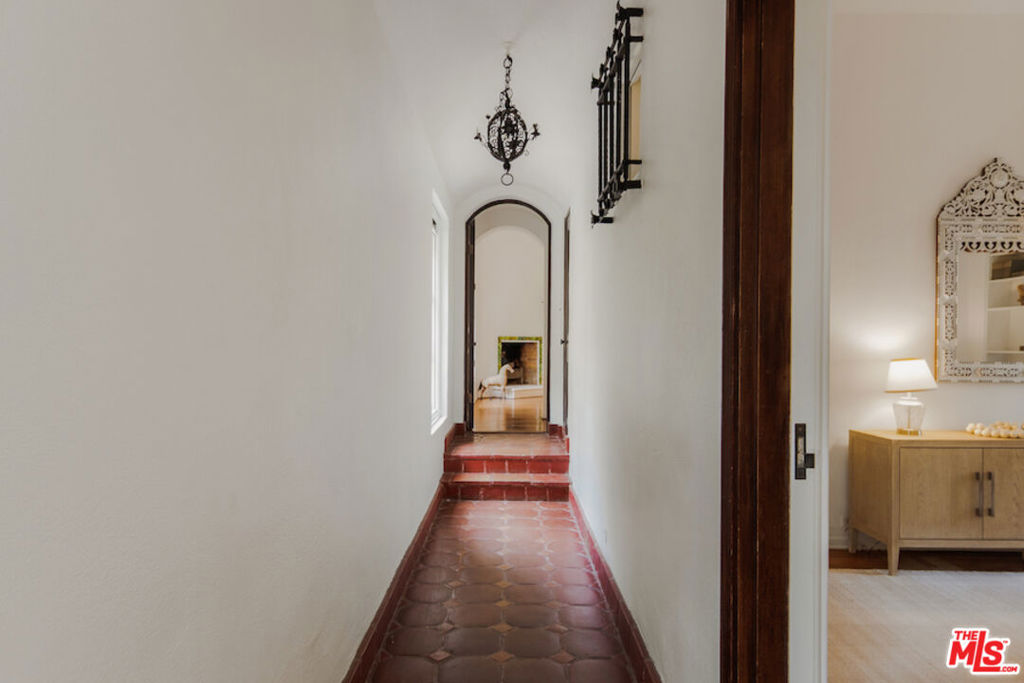 MLS #25594271 image #13