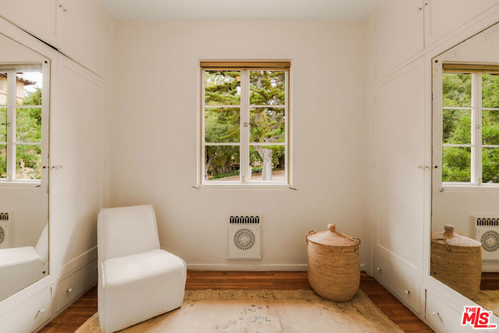 MLS #25594271 image #24