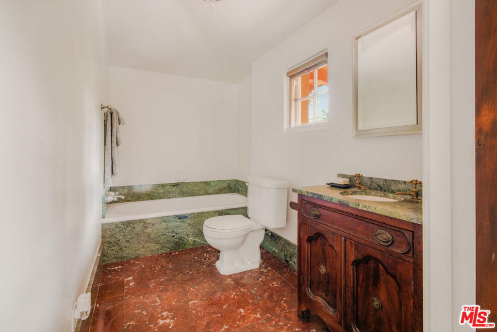 MLS #25594271 image #32