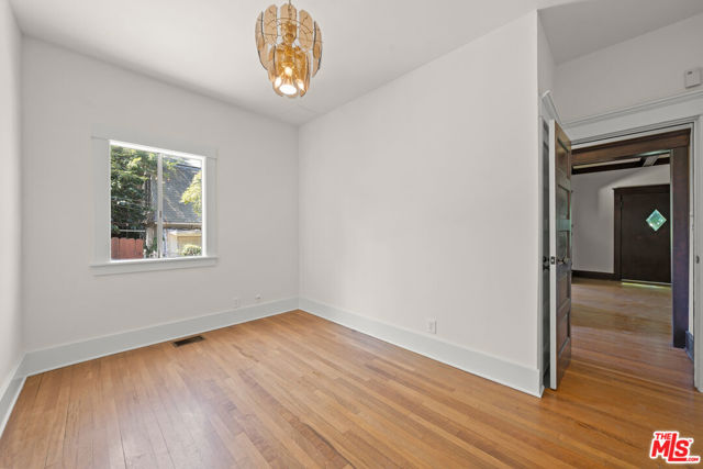 MLS #25594273 image #17