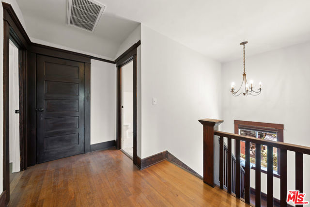 MLS #25594273 image #23