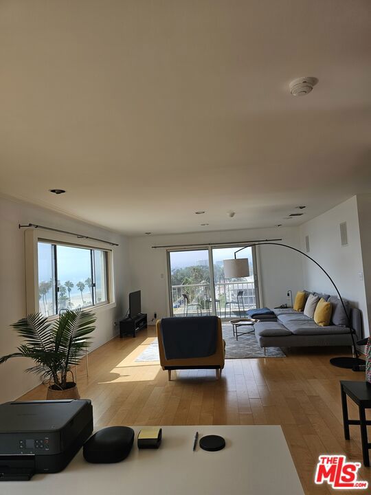 MLS #25595035 image #17