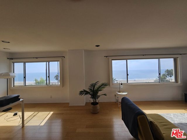 MLS #25595035 image #18