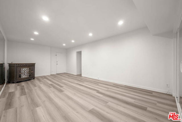 MLS #25595089 image #20