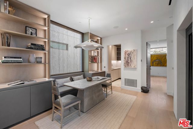 MLS #25595197 image #24