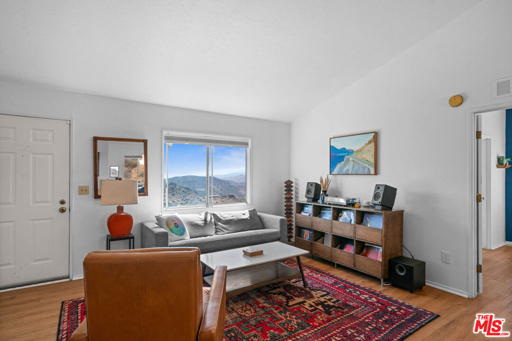 MLS #25595345 image #3