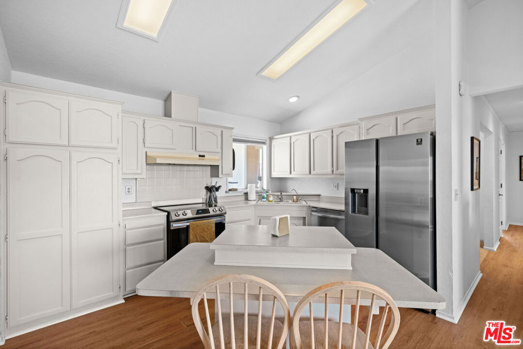 MLS #25595345 image #9