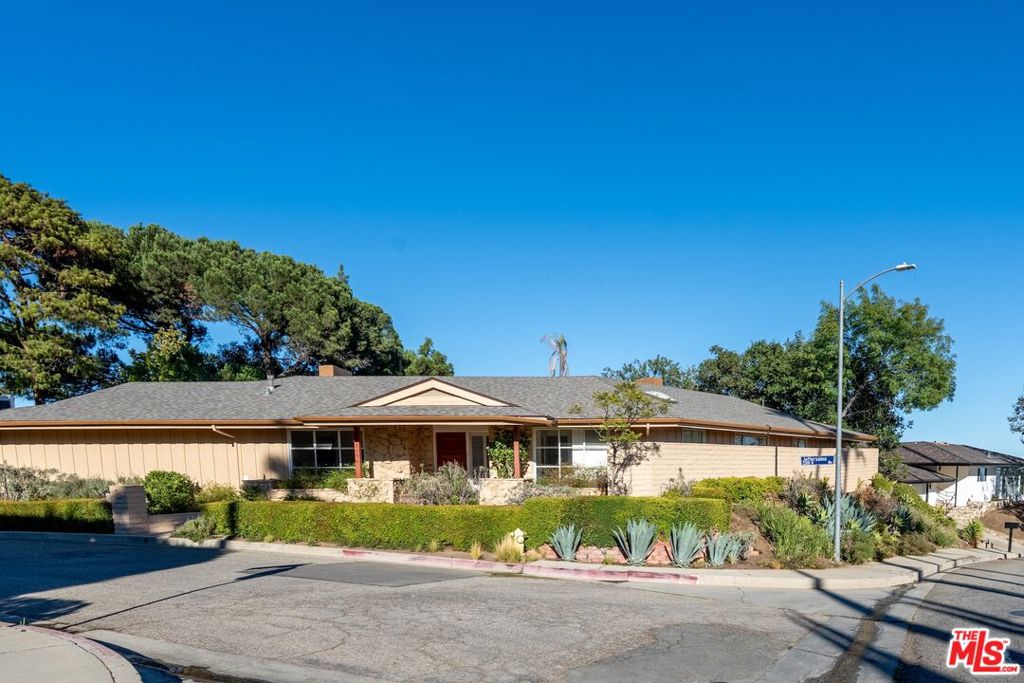 MLS #25595417 image #1